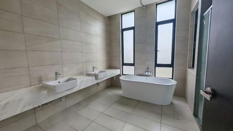 Semi-Detached House for Sale in Telok Panglima Garang (Selangor) - Tony YY - Bathroom - PropertyGuru.com.my