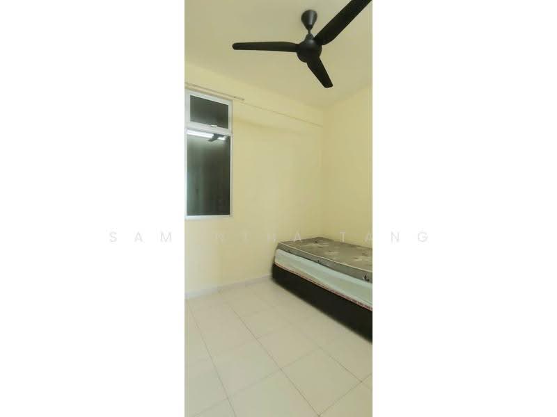 Pangsapuri untuk Disewa di Indah Court Apartment - Samantha Tang - Bedroom - PropertyGuru.com.my