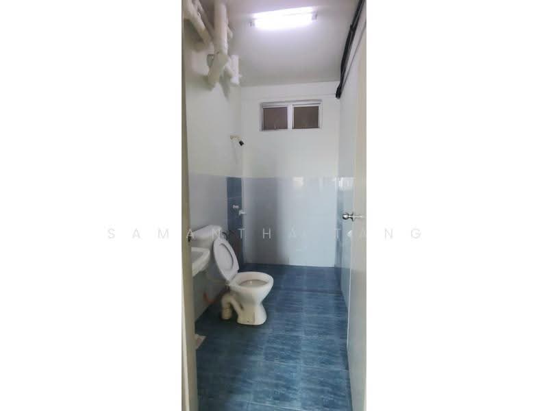 Pangsapuri untuk Disewa di Indah Court Apartment - Samantha Tang - Bathroom - PropertyGuru.com.my