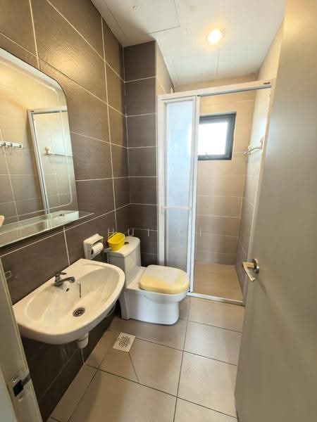 Condominium for Rent at Skyvilla @ D'Island - Hui Qi - Bathroom - PropertyGuru.com.my