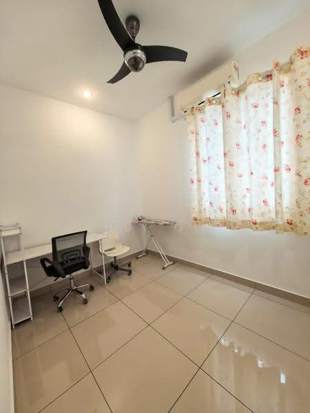 Condominium for Rent at Skyvilla @ D'Island - Hui Qi - Study - PropertyGuru.com.my