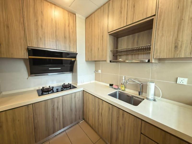 Condominium for Rent at Skyvilla @ D'Island - Hui Qi - Kitchen - PropertyGuru.com.my