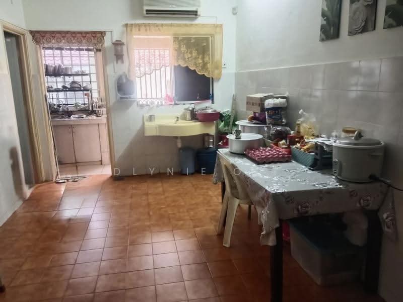 2-storey Terraced House for Sale in Bandar Damai Perdana (Cheras) - Dlynie Ooi - Kitchen - PropertyGuru.com.my