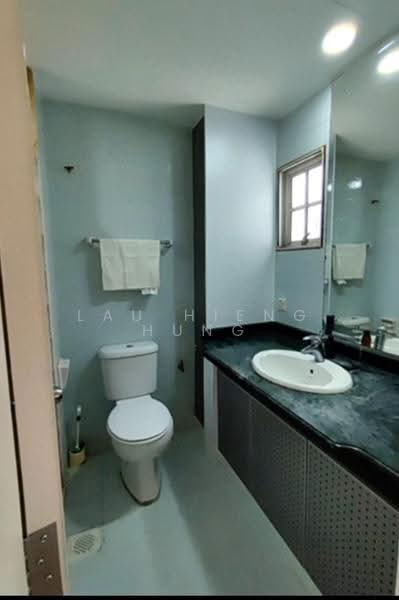 Kondominium untuk Dijual di Bukit Robson Condominium - Lau Hieng Hung - Bathroom - PropertyGuru.com.my