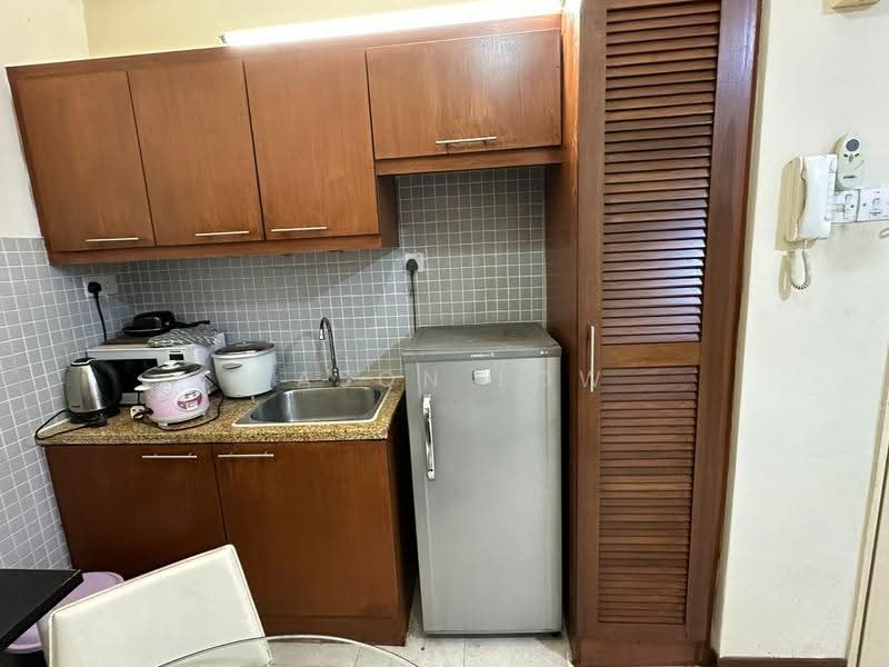 Kondominium untuk Disewa di 10 Semantan Suites - Jason Low - Kitchen - PropertyGuru.com.my