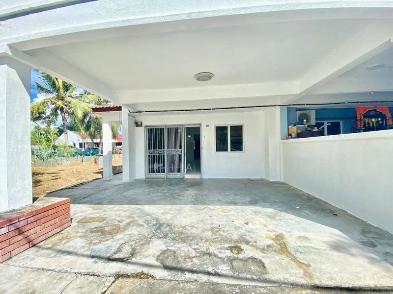 Rumah Teres 1.5-Tingkat untuk Dijual di Taman Limau Emas (Seremban) - Darius Ng - PropertyGuru.com.my