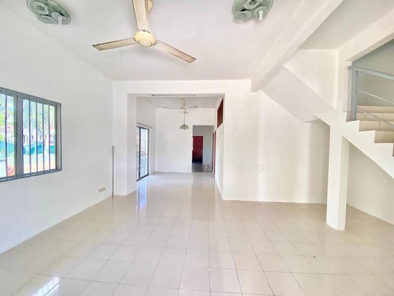 Rumah Teres 1.5-Tingkat untuk Dijual di Taman Limau Emas (Seremban) - Darius Ng - PropertyGuru.com.my