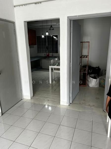 1-storey Terraced House for Sale in Bandar Sri Damansara (Selangor) - Honsa Ung - Kitchen - PropertyGuru.com.my