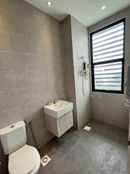 Pangsapuri untuk Dijual di Forest Hill Apartment - Wilson Ting - Bathroom - PropertyGuru.com.my