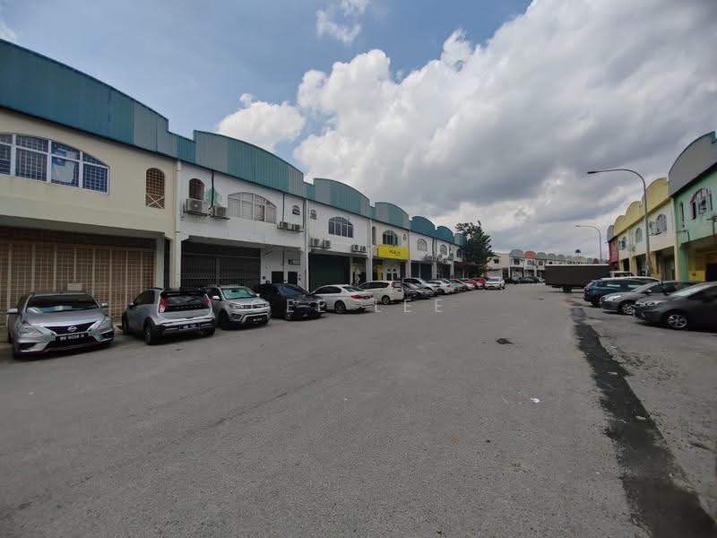 Factory for Rent in Taman Perindustrian Kip (Kepong) - GEE Lee - Exterior - PropertyGuru.com.my
