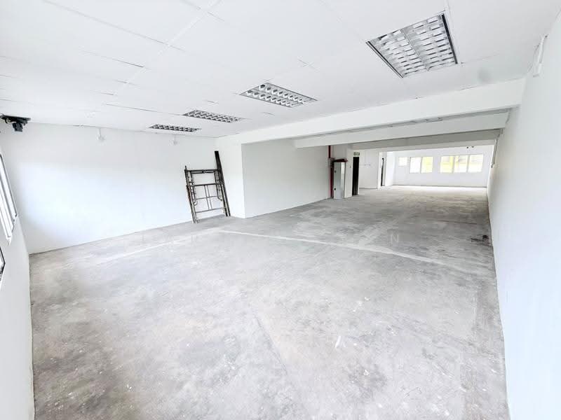 Factory for Rent in Taman Emas (Perai) - Larayne Tan - Interior - PropertyGuru.com.my