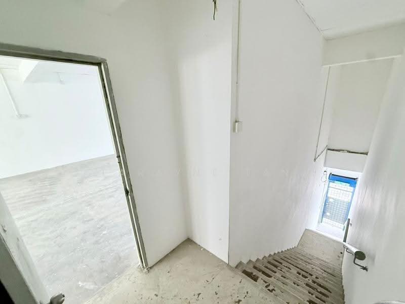 Factory for Rent in Taman Emas (Perai) - Larayne Tan - Interior - PropertyGuru.com.my