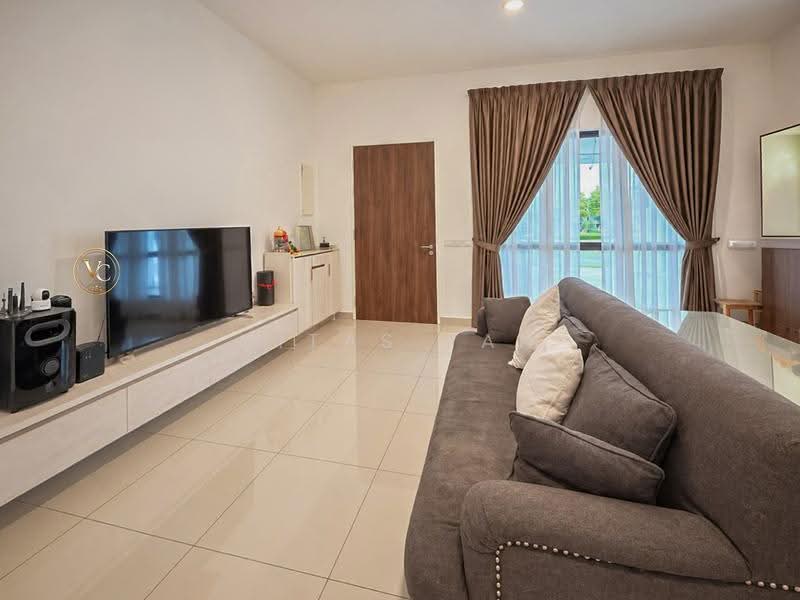 Townhouse for Rent in Eco Ardence (Setia Alam) - Vitas Tan - Living Room - PropertyGuru.com.my