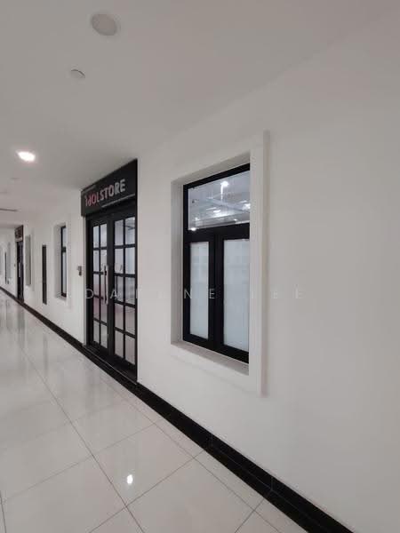 Retail Space for Rent in Iskandar Puteri (Nusajaya) (Johor) - Daphne Lee - Corridor - PropertyGuru.com.my