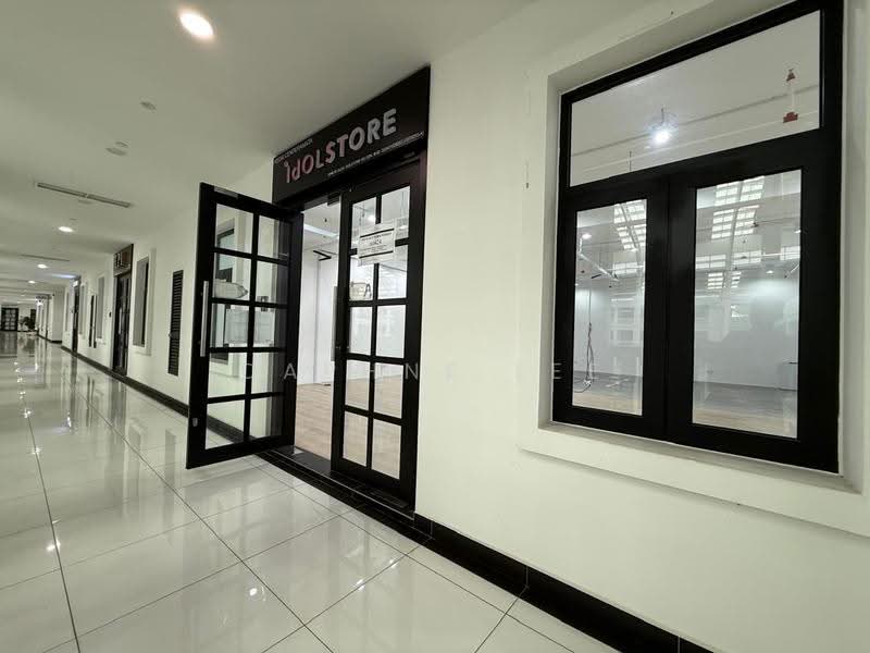 Retail Space for Rent in Iskandar Puteri (Nusajaya) (Johor) - Daphne Lee - Entrance - PropertyGuru.com.my