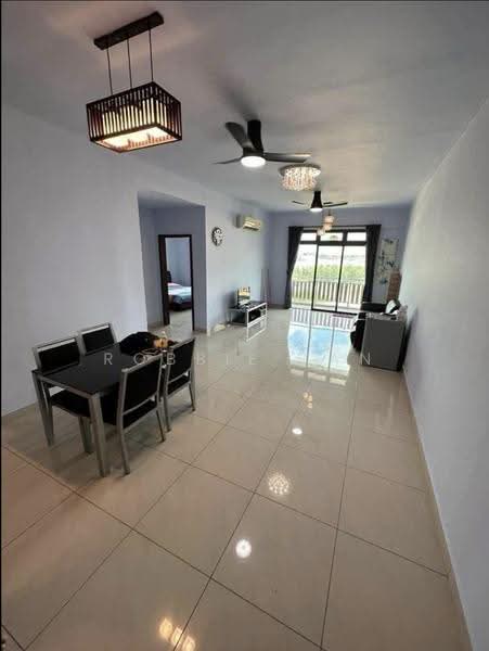 Kediaman Servis untuk Disewa di D'Secret Garden (Pangsapuri Kempas Indah) - Robbie Tan - Living Room - PropertyGuru.com.my