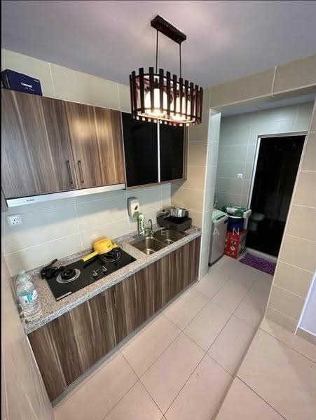 Kediaman Servis untuk Disewa di D'Secret Garden (Pangsapuri Kempas Indah) - Robbie Tan - Kitchen - PropertyGuru.com.my