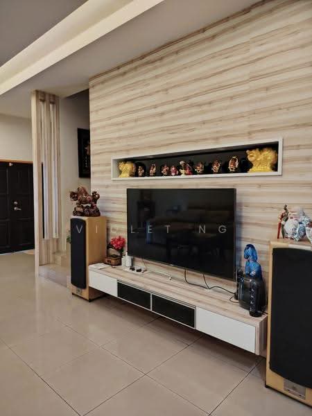 2-storey Terraced House for Sale in Taman Ehsan Jaya (Ulu Tiram) - Violet Ng - Living Room - PropertyGuru.com.my