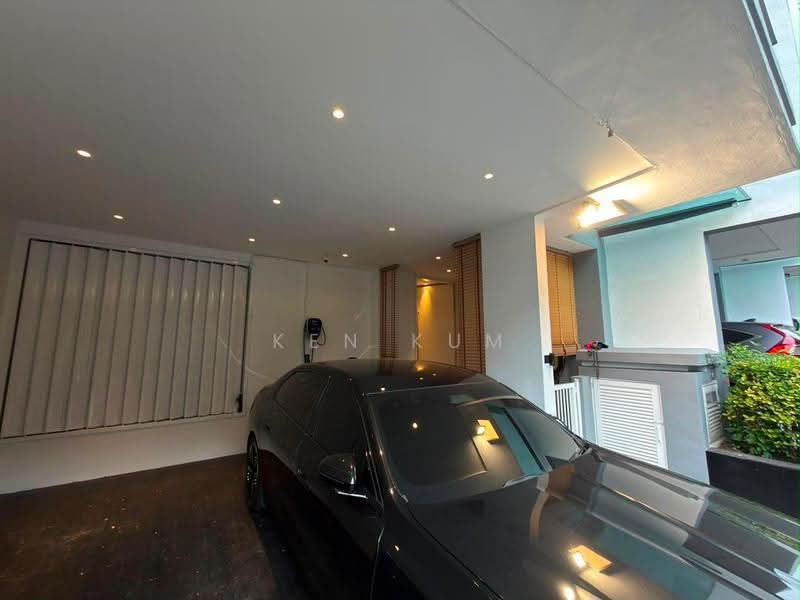 Twin Villas for Sale in Mont Kiara (Kuala Lumpur) - Ken Kum - Car Park - PropertyGuru.com.my