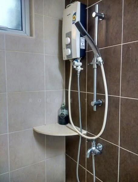 Service Residence for Rent at Pangsapuri Tanah Emas (Golden Sands) - Robbie Tan - Bathroom - PropertyGuru.com.my