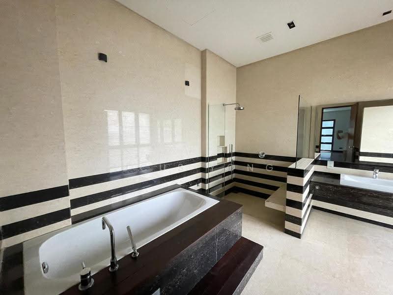 Bungalow House for Rent in Bukit Tunku, Kenny Hills, Taman Duta, Damansara (Bukit Tunku (Kenny Hills)) - Lucus Yong - Bathroom - PropertyGuru.com.my