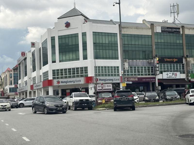 Shop for Rent in Bandar Puteri Puchong (Puchong) - Yang . - Exterior - PropertyGuru.com.my