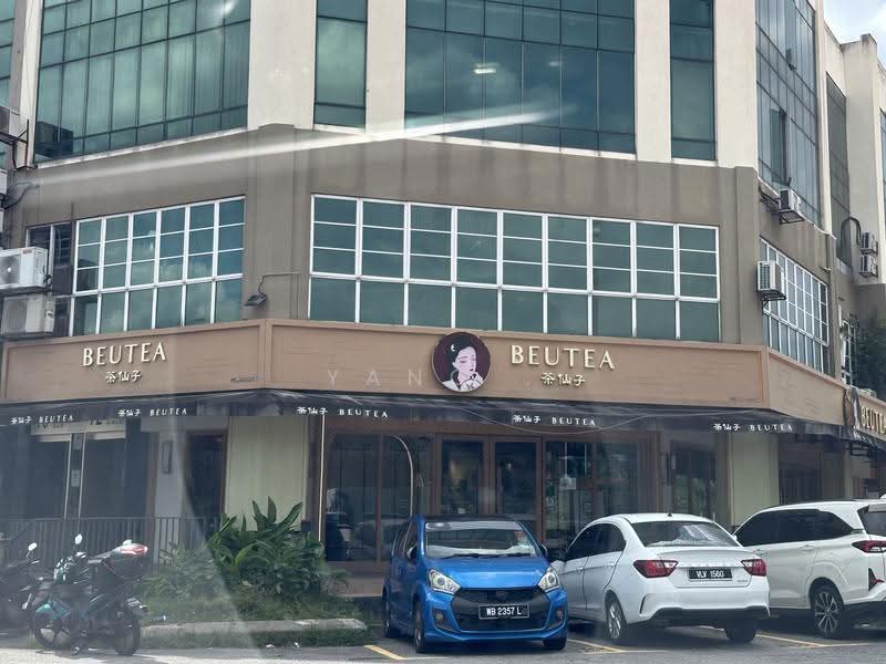 Shop for Rent in Bandar Puteri Puchong (Puchong) - Yang . - Exterior - PropertyGuru.com.my