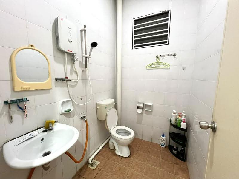 Rumah Teres 1-Tingkat untuk Dijual di Taman JP Perdana (Johor Bahru) - Jojo Chung - Bathroom - PropertyGuru.com.my