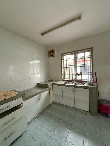 2-storey Terraced House for Sale in Bandar Putra Kulai (Kulai) - NG ZEN XI - Kitchen - PropertyGuru.com.my