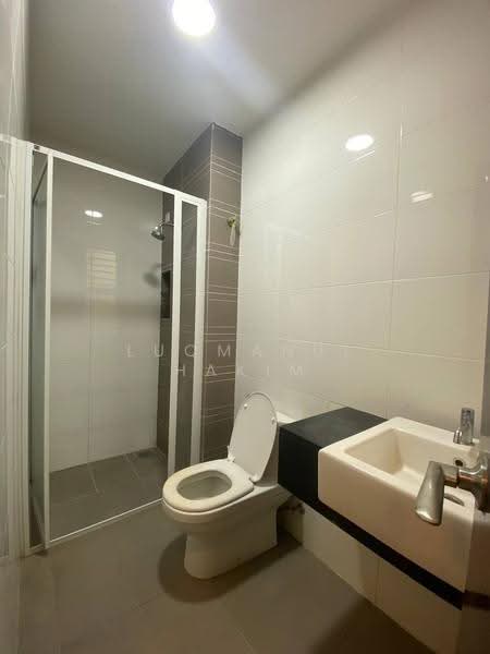 2-storey Terraced House for Sale in Alam Impian (Shah Alam) - Luqmanul Hakim - Bathroom - PropertyGuru.com.my