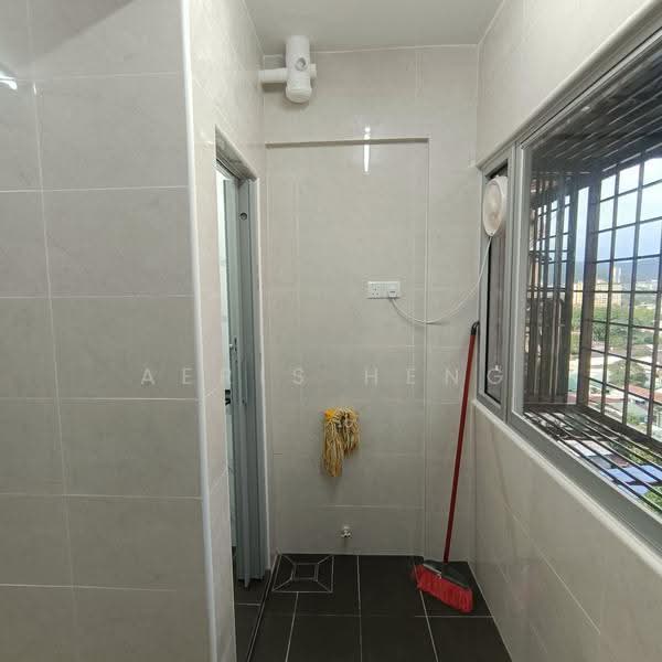 Apartment for Rent at Pandan Ria (Block A & B) - Aeris Heng - Balcony - PropertyGuru.com.my