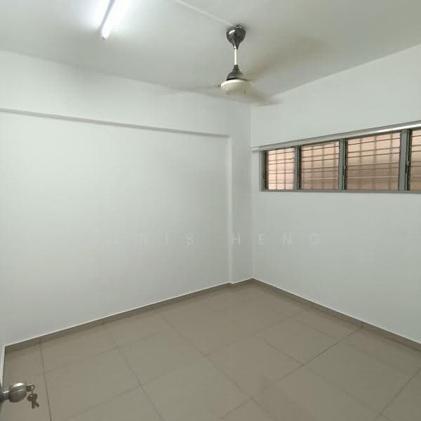 Apartment for Rent at Pandan Ria (Block A & B) - Aeris Heng - Room - PropertyGuru.com.my