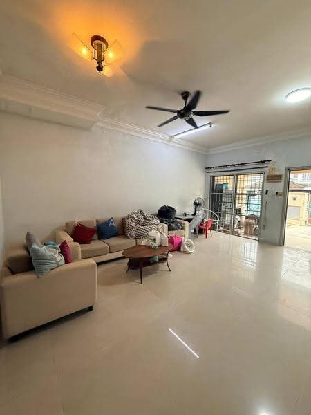 2-storey Terraced House for Sale in Taman Setia Indah (Tebrau) - Kian Seng Goh - Living Room - PropertyGuru.com.my
