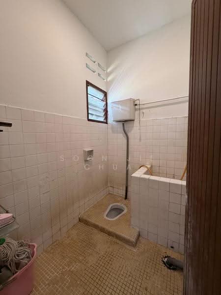 1-storey Terraced House for Sale in Taman Sahabat (Semenyih) - Soon Jie Chua - Bathroom - PropertyGuru.com.my
