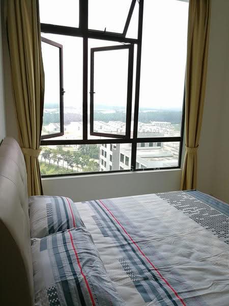 Kediaman Servis untuk Dijual di D'Summit Residences - Dave Sim - Bedroom - PropertyGuru.com.my