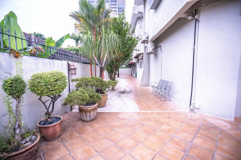 Rumah Berkembar untuk Dijual di Tanjung Bungah (Penang) - Charles Chaw - Exterior - PropertyGuru.com.my