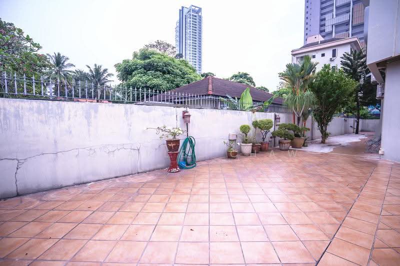 Rumah Berkembar untuk Dijual di Tanjung Bungah (Penang) - Charles Chaw - Exterior - PropertyGuru.com.my