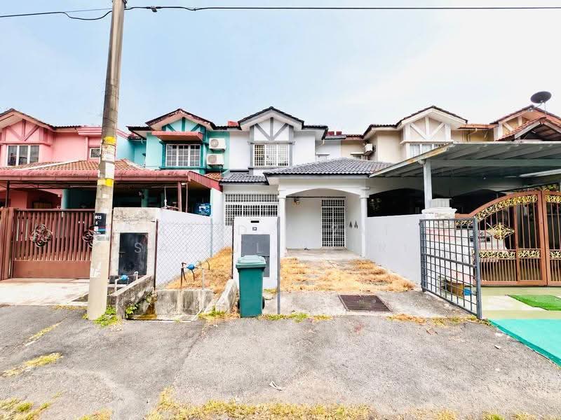 2-storey Terraced House for Sale in Bandar Baru Bangi (Selangor) - Mohd Aizat Saiful Bahri - Exterior - PropertyGuru.com.my