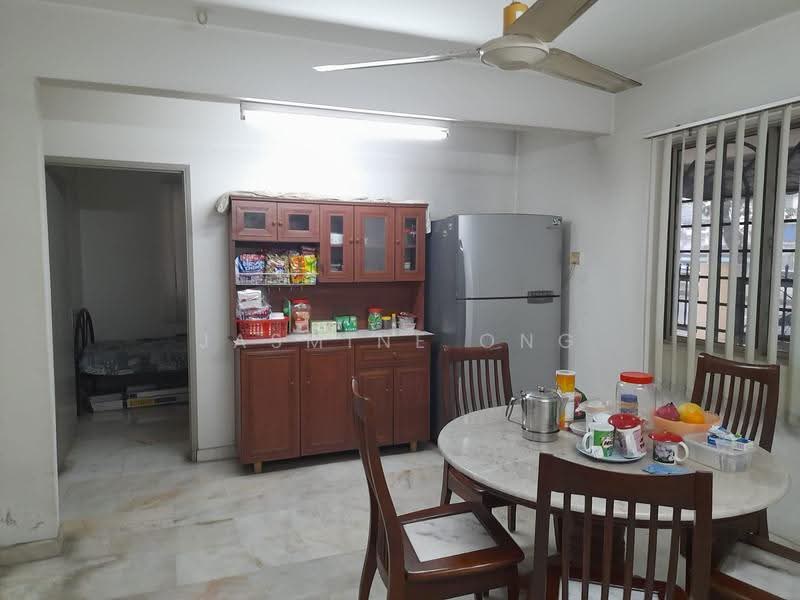 Rumah Teres 2-Tingkat untuk Dijual di Taman Sri Sinar (Segambut) - Jasmine Ong - Kitchen - PropertyGuru.com.my