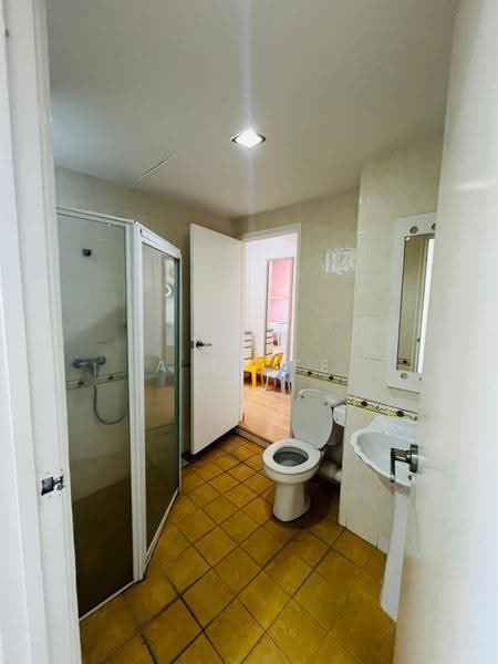 Condominium for Rent at Putra Marine Resort - A Ee Ee - Bathroom - PropertyGuru.com.my