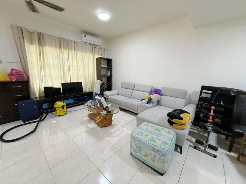 Rumah Teres 2-Tingkat untuk Dijual di Taman Ehsan Jaya (Ulu Tiram) - Ing Xin - Living Room - PropertyGuru.com.my