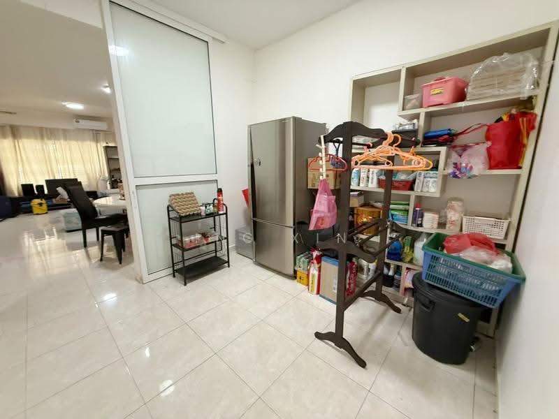 Rumah Teres 2-Tingkat untuk Dijual di Taman Ehsan Jaya (Ulu Tiram) - Ing Xin - Living Room - PropertyGuru.com.my