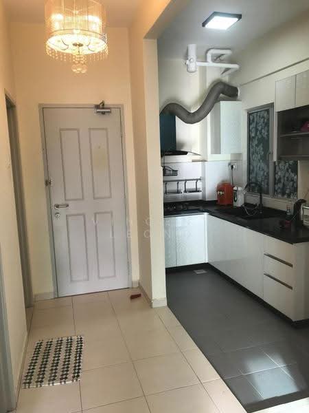 Pangsapuri untuk Disewa di Suria Apartment - Vincent Leong - Kitchen - PropertyGuru.com.my