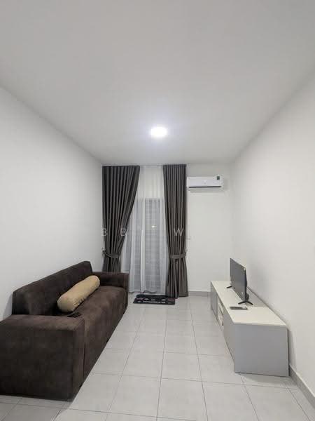 Rumah Flat untuk Disewa di Idaman Cahaya 2 - Abby Woo - Living Room - PropertyGuru.com.my