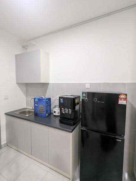 Rumah Flat untuk Disewa di Idaman Cahaya 2 - Abby Woo - Kitchen - PropertyGuru.com.my