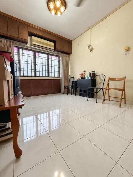 Pangsapuri untuk Dijual di Daya View - Serene Chua - Living Room - PropertyGuru.com.my
