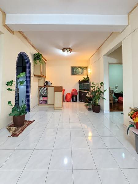 Pangsapuri untuk Dijual di Daya View - Serene Chua - Living Room - PropertyGuru.com.my