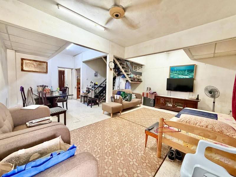 2-storey Terraced House for Sale in Taman Bukit Teratai (Ampang) - Zaffur Nazri - Living Room - PropertyGuru.com.my