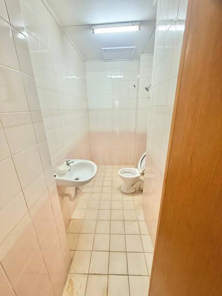 Rumah Teres 2-Tingkat untuk Dijual di Seksyen 31 (Shah Alam) - Mohammad Din Majid - Bathroom - PropertyGuru.com.my