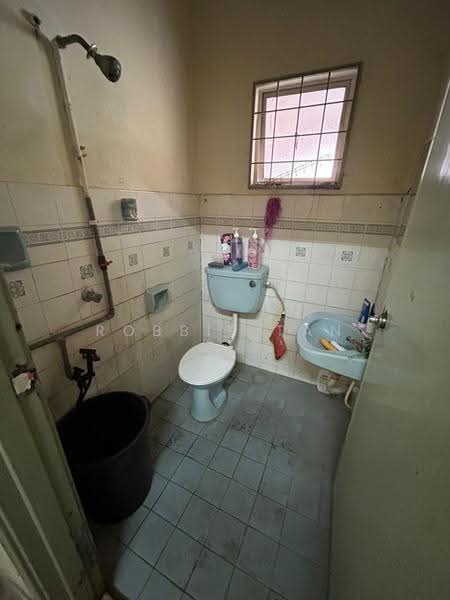 1-storey Terraced House for Sale in Taman Pasir Putih (Pasir Gudang) - Robbie Tan - Bathroom - PropertyGuru.com.my